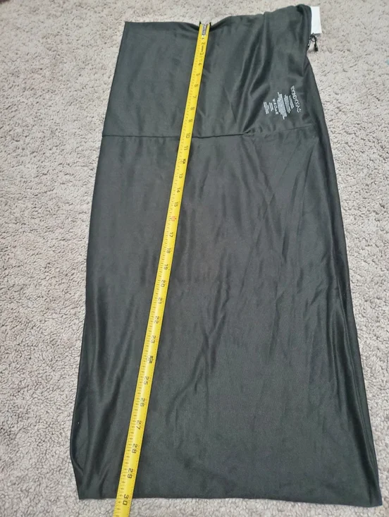 Beyond Yoga Pocket Infinity Scarf - Picture 4 of 6